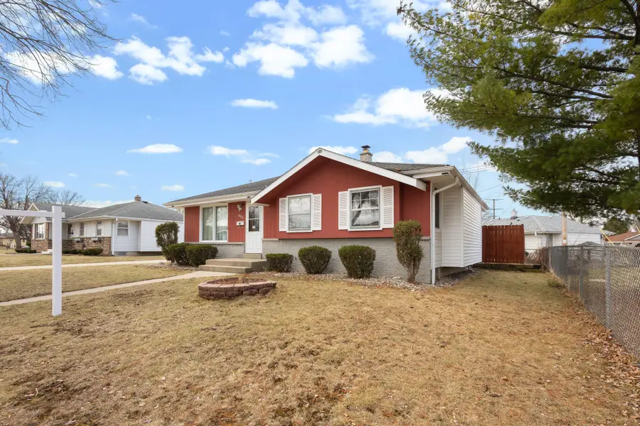 6579 N 66th St, Milwaukee, WI 53223 - #2