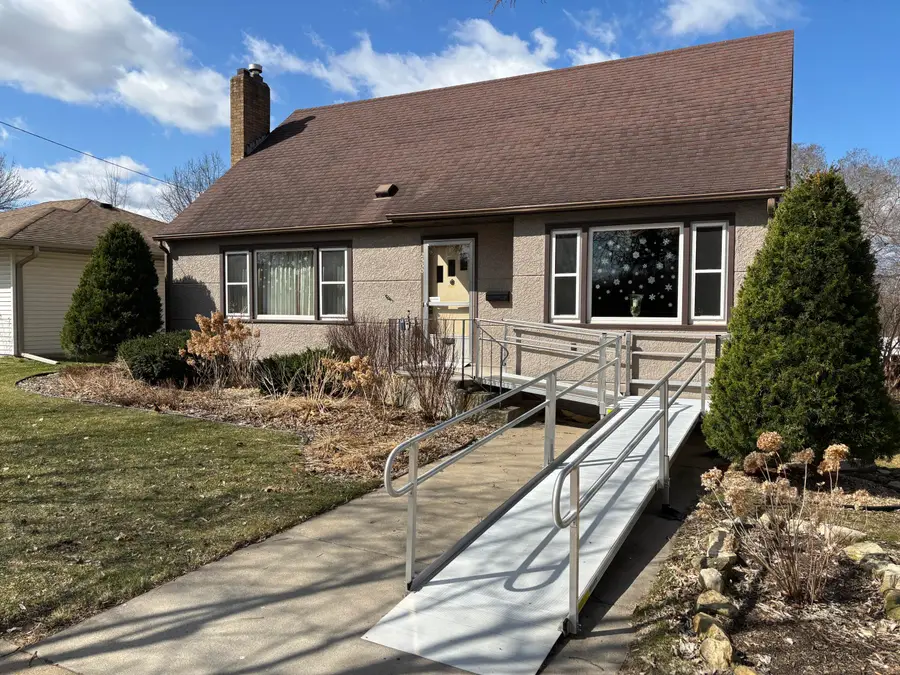 2530 13th Pl S, La Crosse, WI 54601 - #2