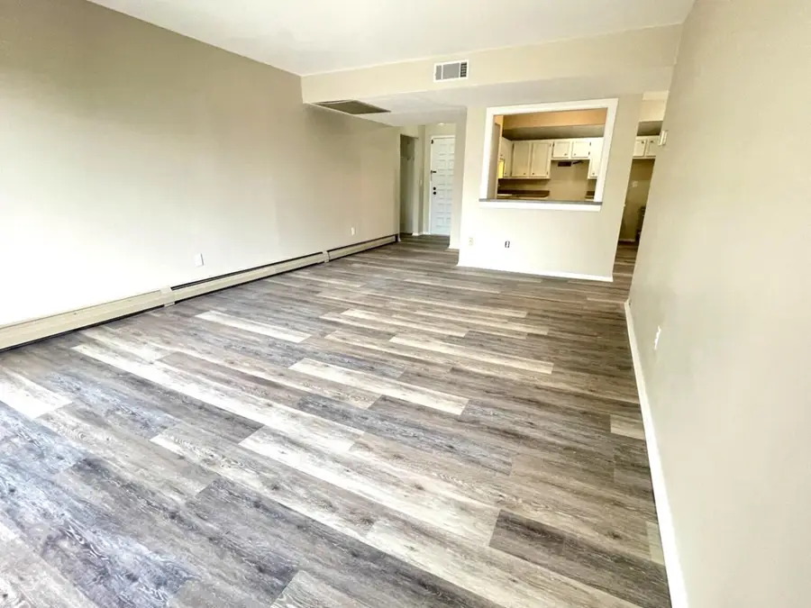 8643 N Servite Dr, Milwaukee, WI 53223 - #3