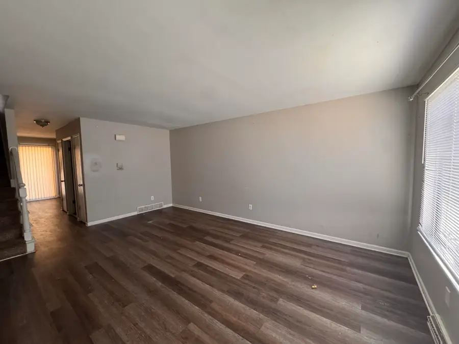 6266 W Port Ave, Milwaukee, WI 53223 - #2