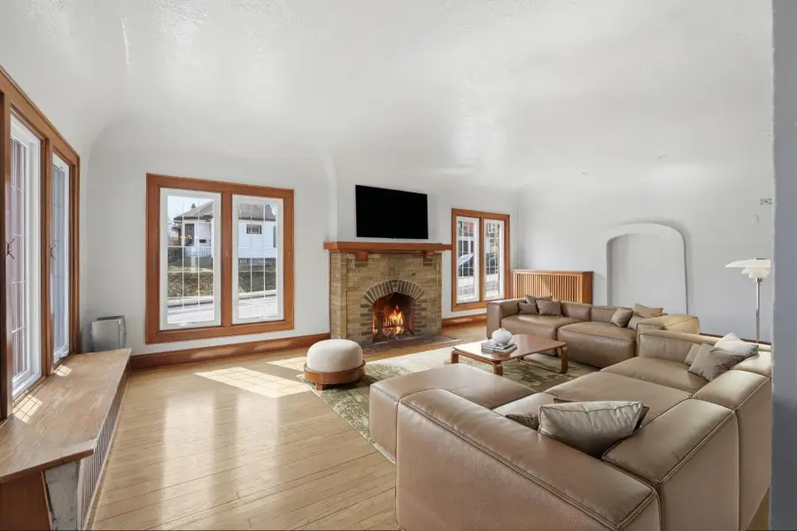 3113 S Pennsylvania Ave, Milwaukee, WI 53207 - #3