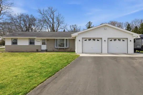 N95W19929 Marson Ct, Menomonee Falls, WI 53051