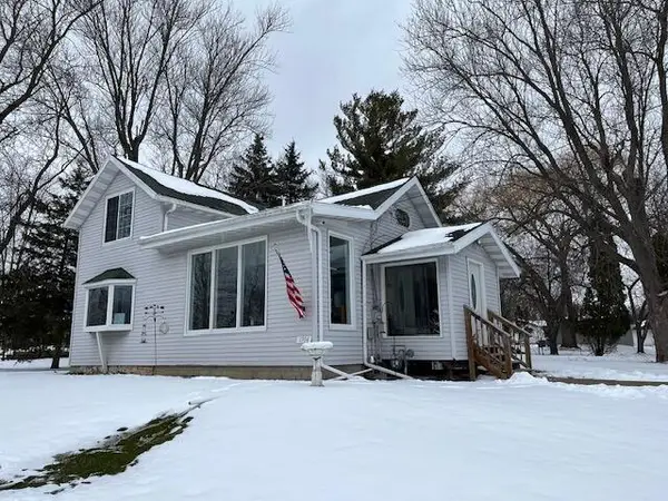 1304 Boomer St, Watertown, WI 53094