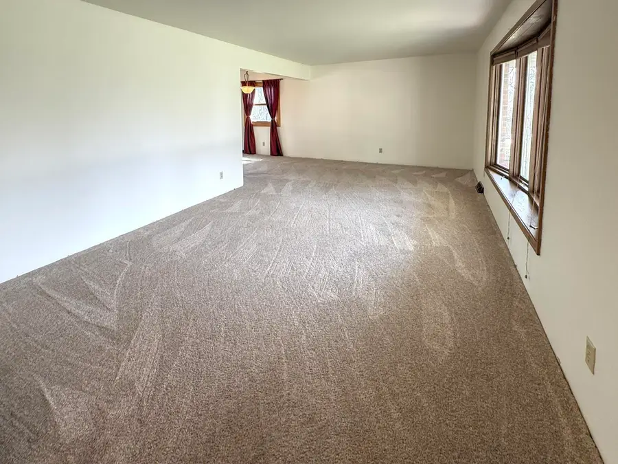 W153N11514 Potomac Cir, Germantown, WI 53022 - #3