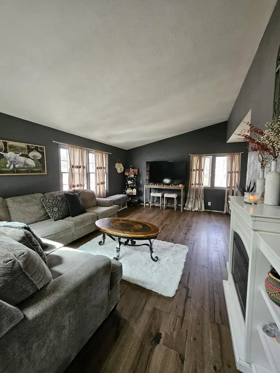 5039 Cynthia Ln, Mount Pleasant, WI 53406 - #3