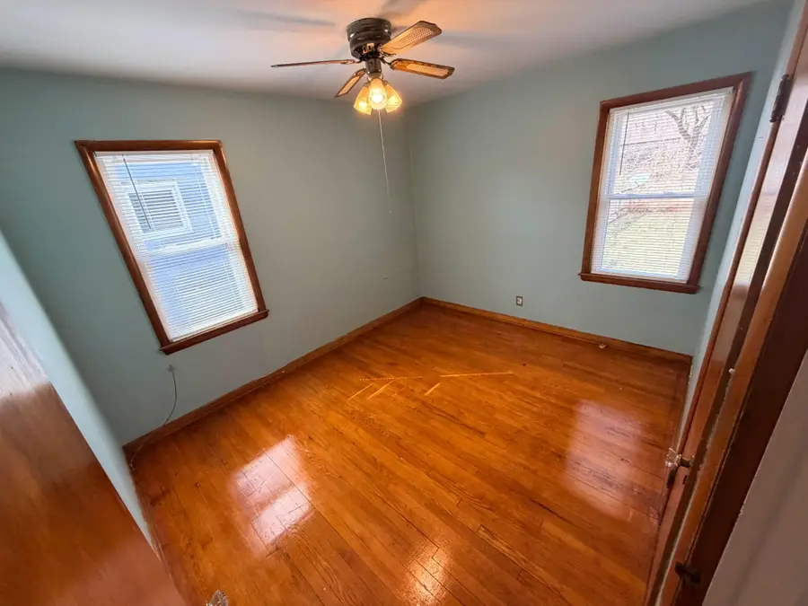 900 E Holt Ave, Milwaukee, WI 53207 - #2