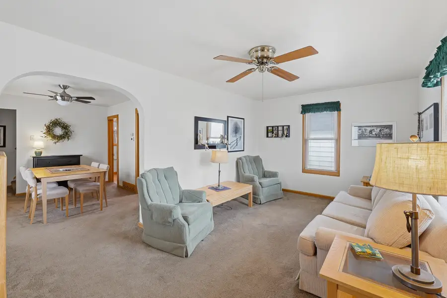 453 Alley St, Mayville, WI 53050 - #2