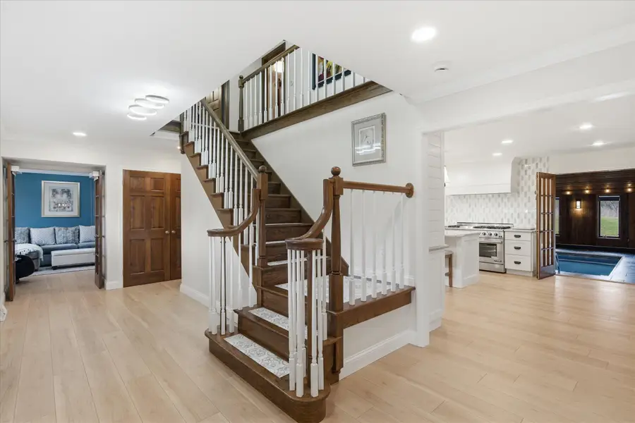 10270 N Range Line Ct, Mequon, WI 53092 - #2