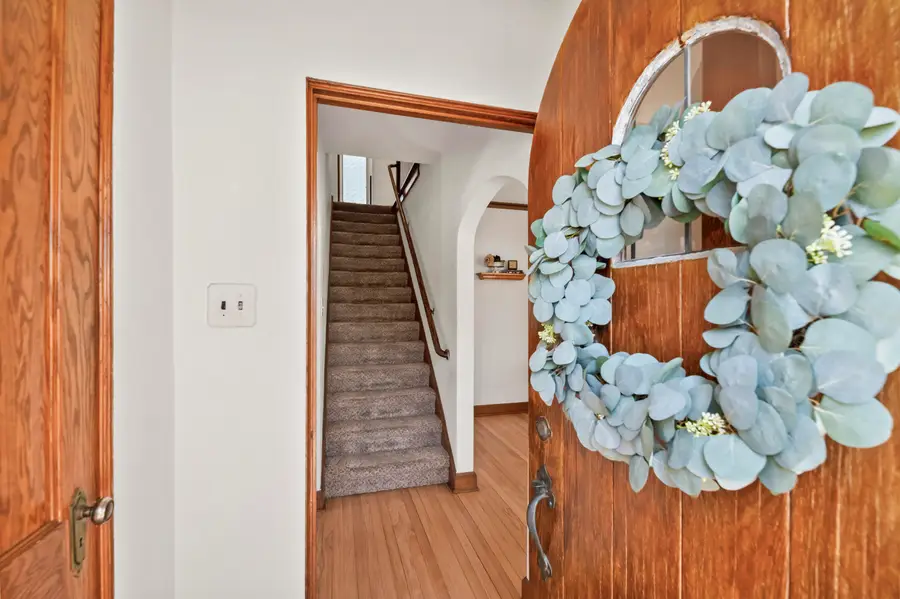 2505 N 82nd St, Wauwatosa, WI 53213 - #2