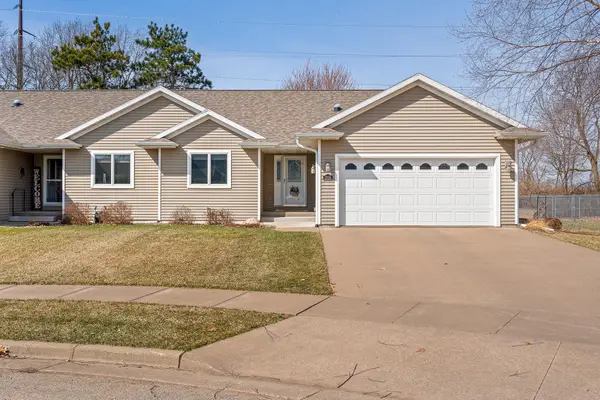 1218 Huntington St, Holmen, WI 54636