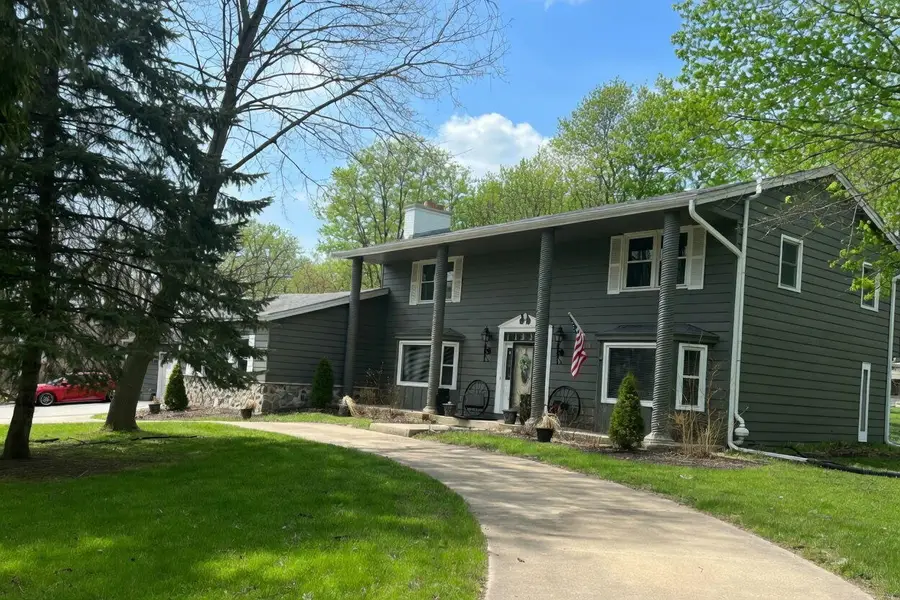 S28W30310 West End Ln, Genesee, WI 53188 - #2