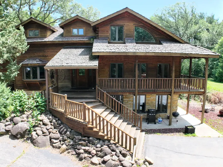 N3075 Hardscrabble Rd, Sullivan, WI 53118 - #2