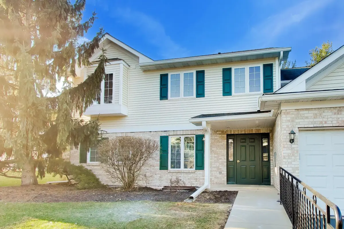 91 Potawatomi Rd, Williams Bay, WI 53191 - #1