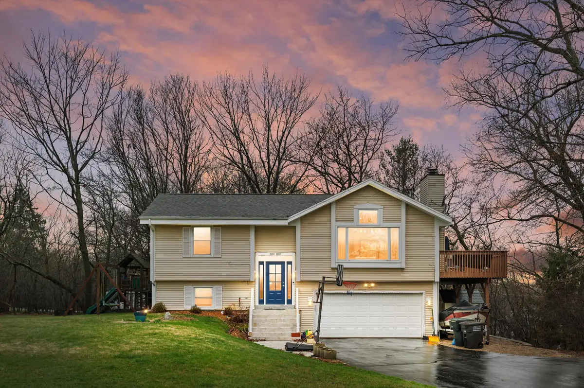 W299S10917 Valley Ridge Dr, Mukwonago, WI 53149 - #1