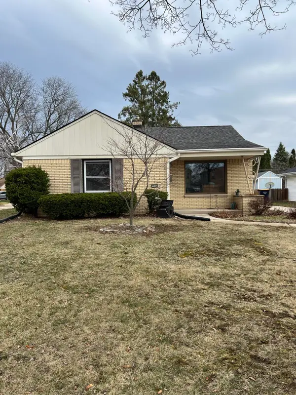 7822 W Oklahoma Ave, West Allis, WI 53219