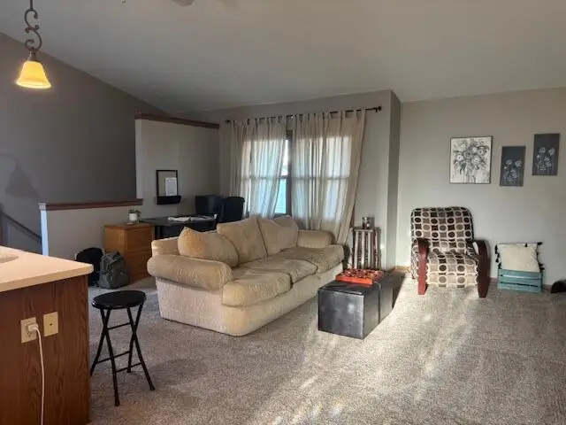 10560 S Peggy Dr, Oak Creek, WI 53154 - #3