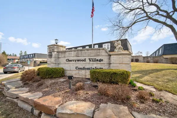 9500 N Green Bay Rd, Brown Deer, WI 53209