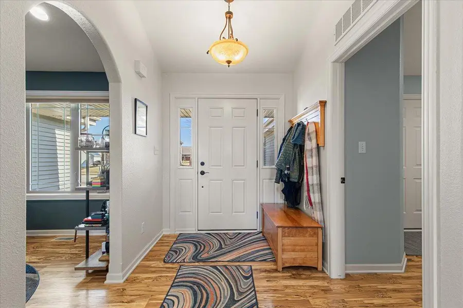 65 Rushmore Ln, Hartford, WI 53027 - #2