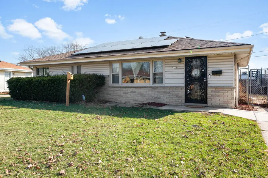 4158 N 77th St, Milwaukee, WI 53222 - #3