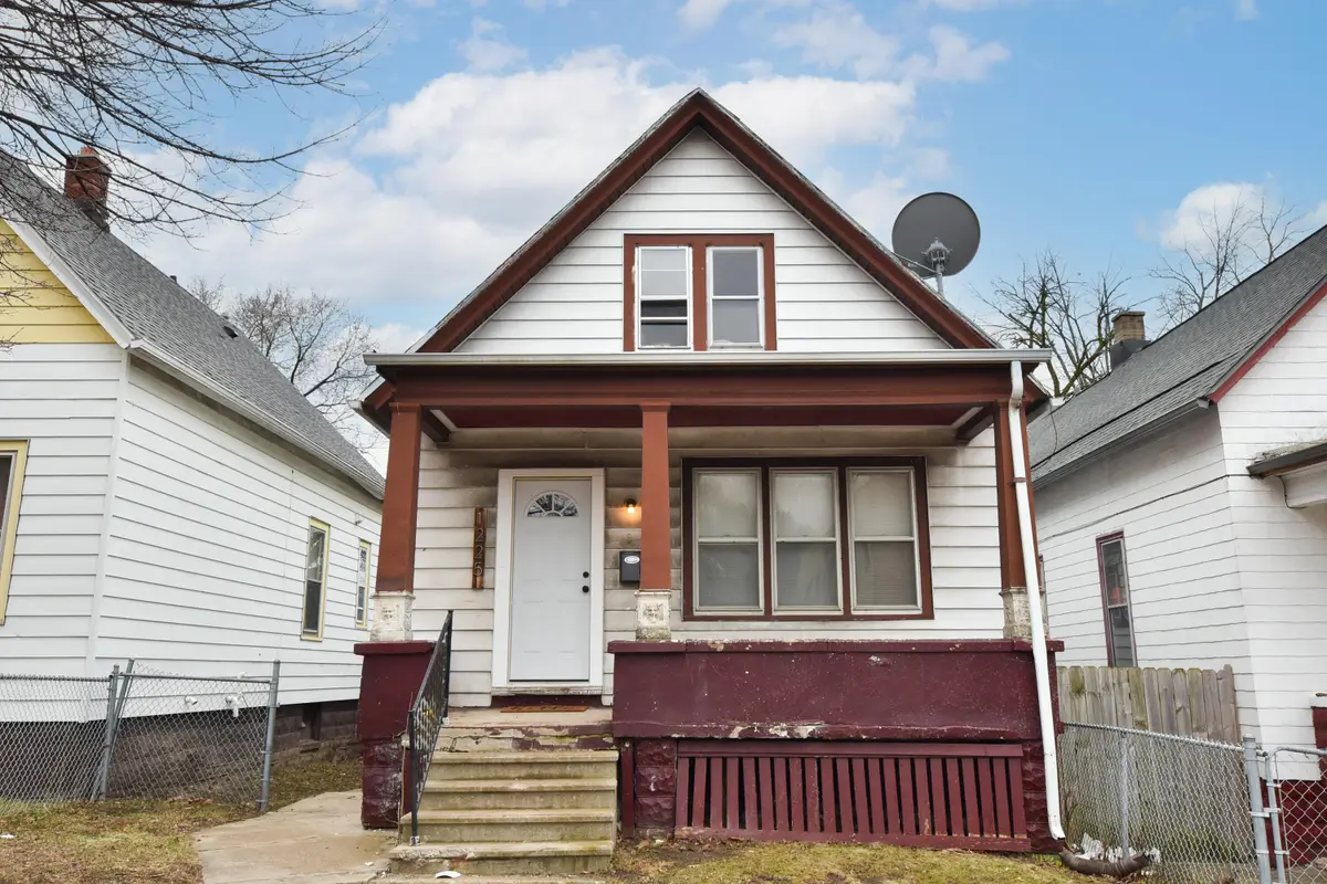 1225 W Keefe Ave, Milwaukee, WI 53206 - #1
