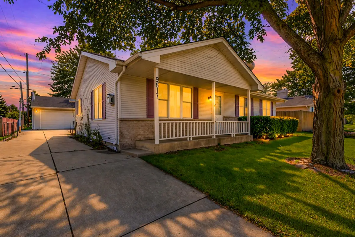 9617 Grayce Dr, Sturtevant, WI 53177 - #1