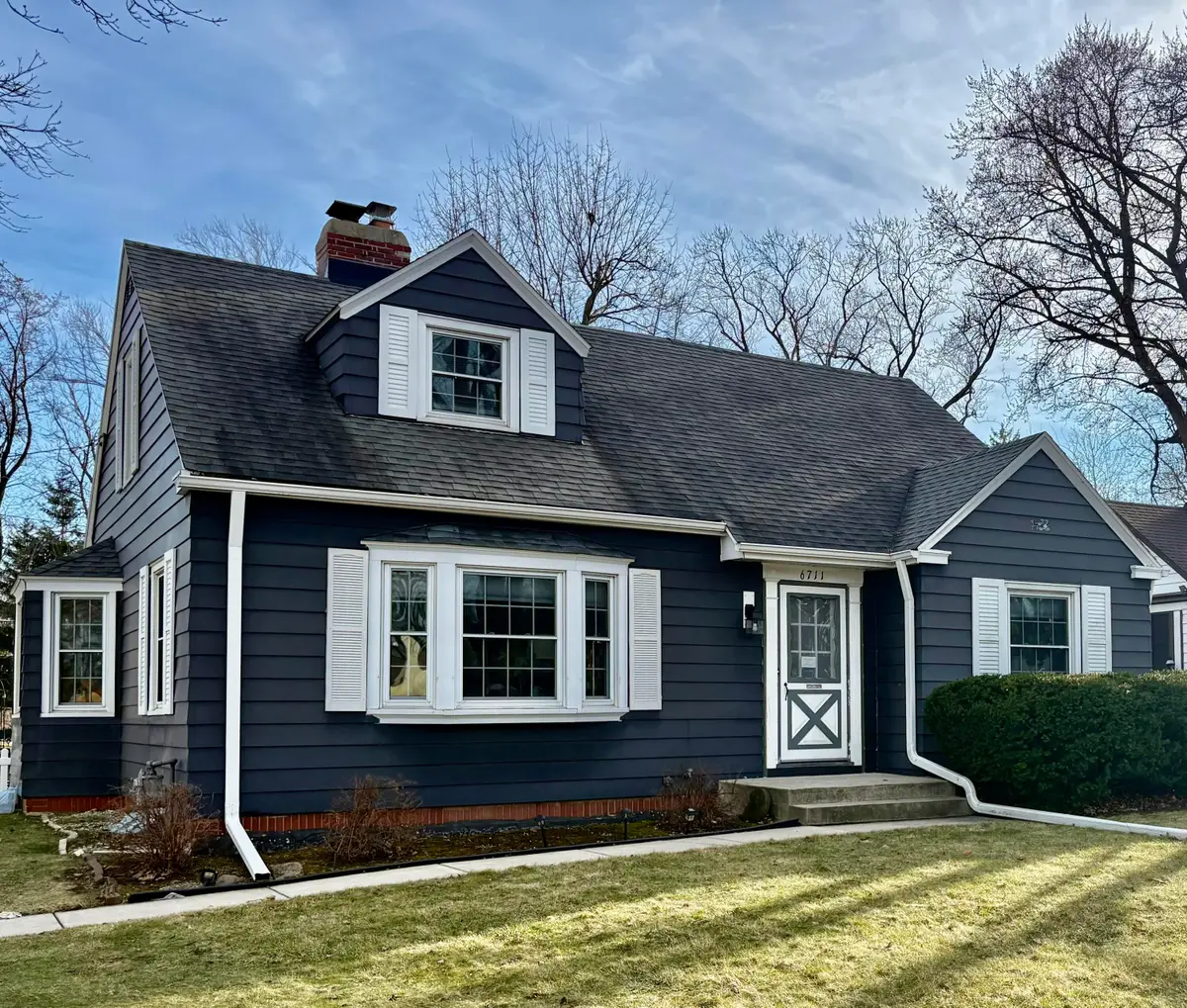 6711 W Howard Ave, Milwaukee, WI 53220 - #1
