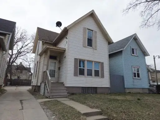 1433 W National Ave, Milwaukee, WI 53204 - #1