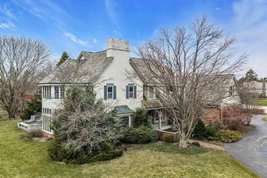 101 Lamplighter Ln, Wind Point, WI 53402 - #3