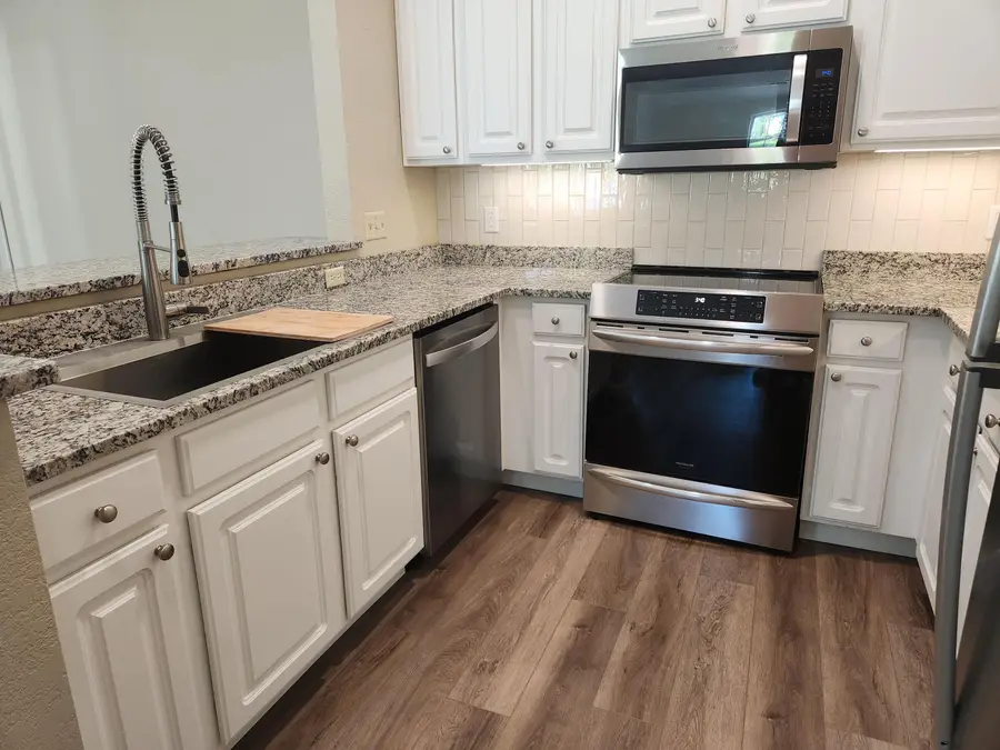 2740 Northview Rd, Waukesha, WI 53188 - #2