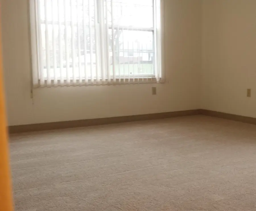 2740 Northview Rd, Waukesha, WI 53188 - #3