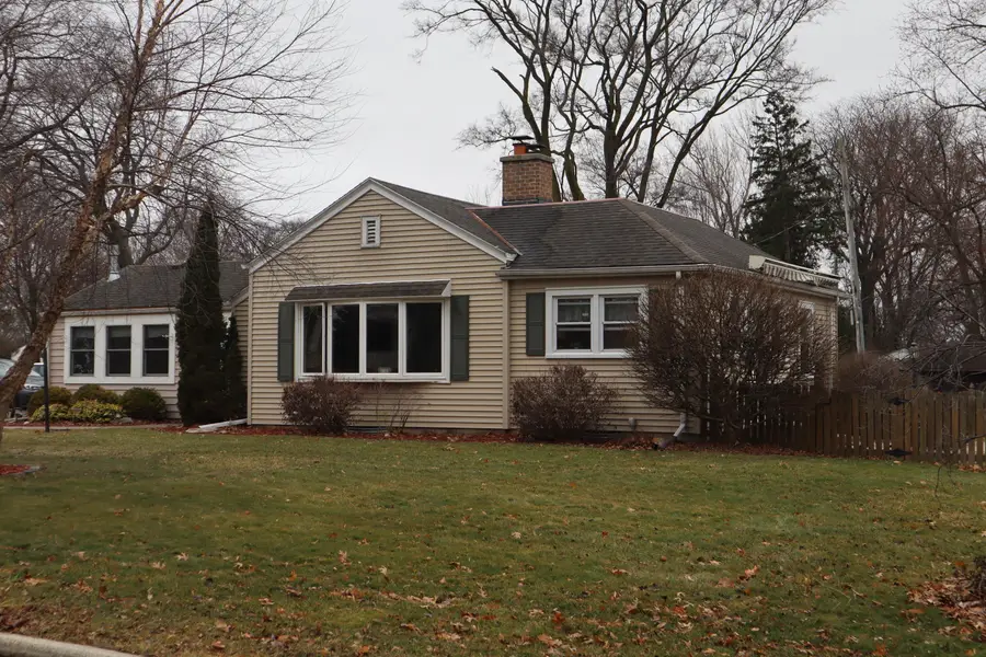 4155 N 110th St, Wauwatosa, WI 53222 - #2