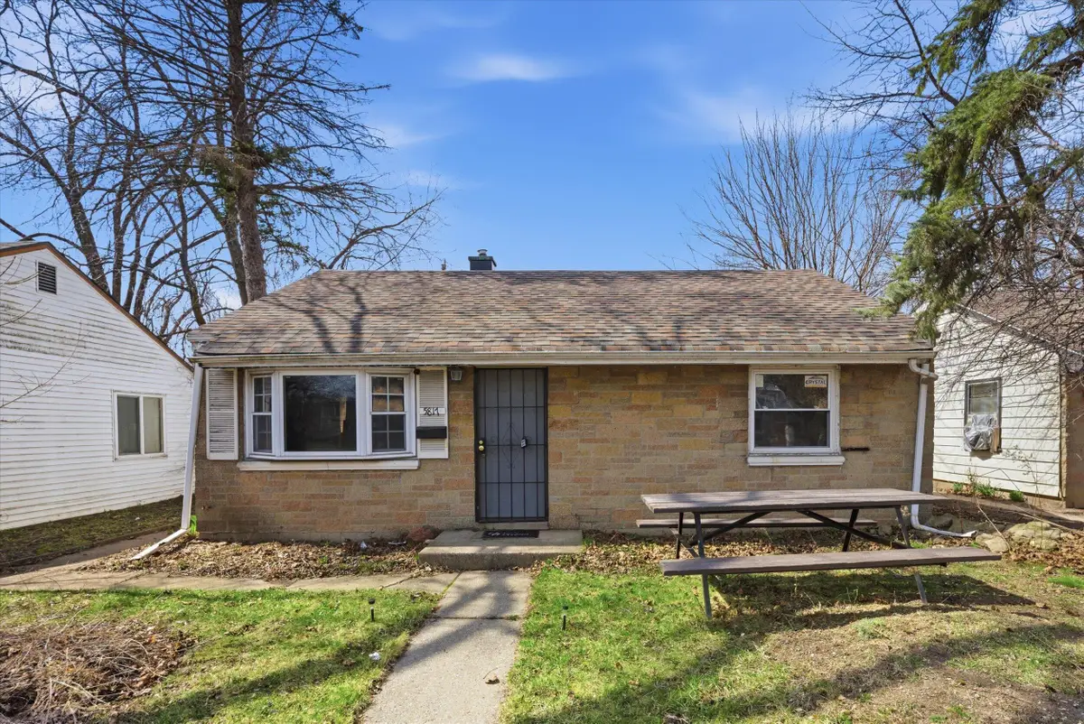 5817 N Teutonia Ave, Milwaukee, WI 53209 - #1