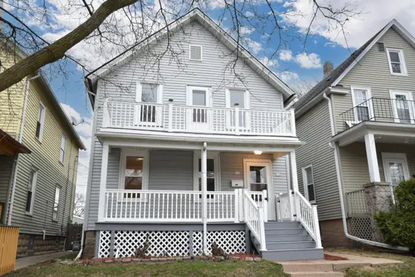 936 S 74th St, West Allis, WI 53214