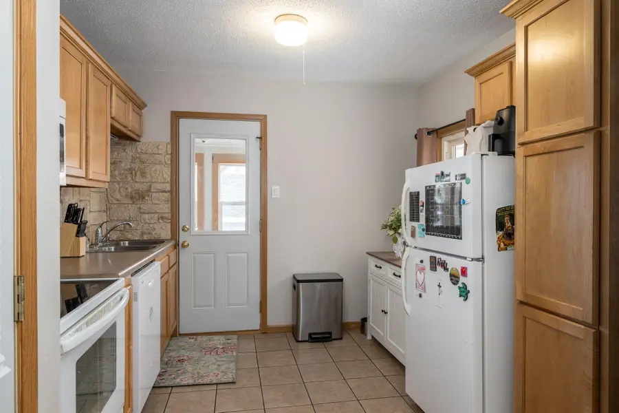 1611 Charles St, La Crosse, WI 54603 - #3