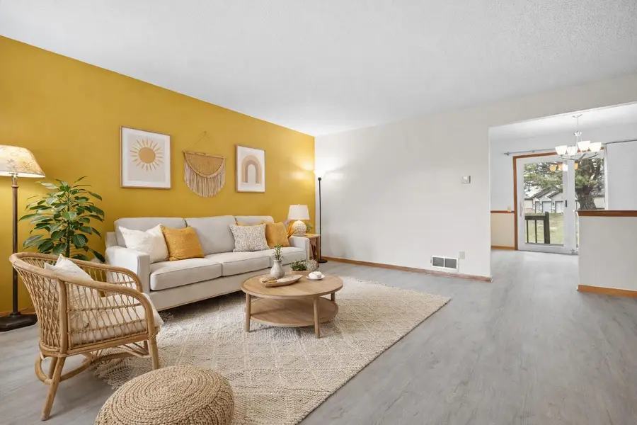 8107 S Legend Dr, Franklin, WI 53132 - #3