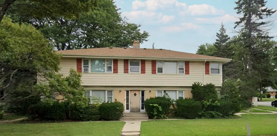 5806 N 76th St, Milwaukee, WI 53218 - #2