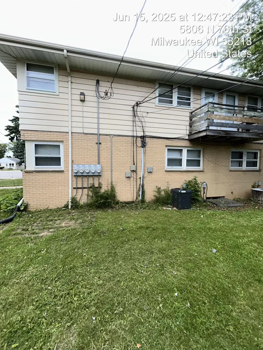 5806 N 76th St, Milwaukee, WI 53218 - #3