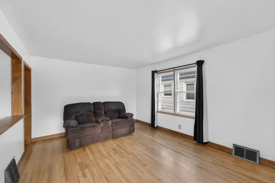 1504 Russet St, Racine, WI 53405 - #3