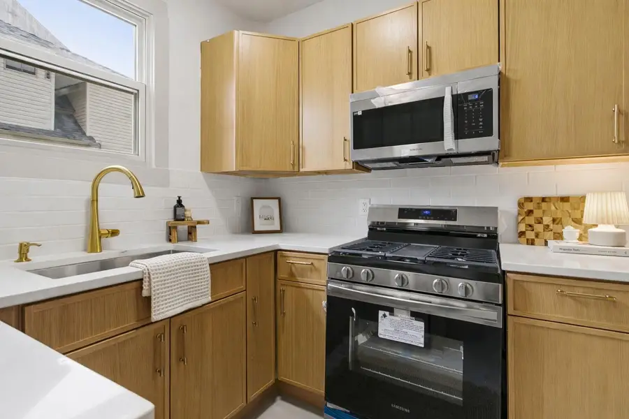 1206 Carlisle Ave, Racine, WI 53404 - #2