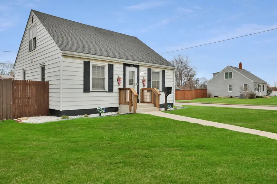 5811 39th Ave, Kenosha, WI 53144 - #3