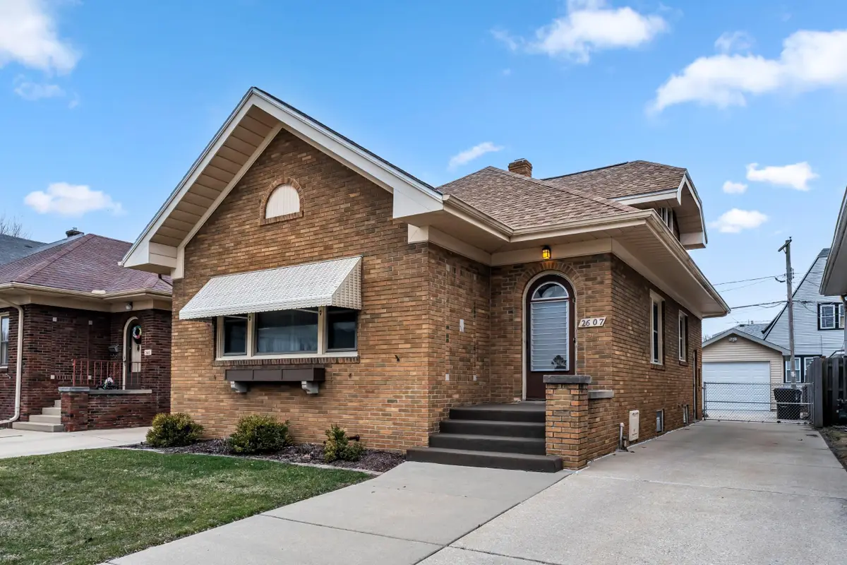 2607 Lasalle St, Racine, WI 53402 - #1