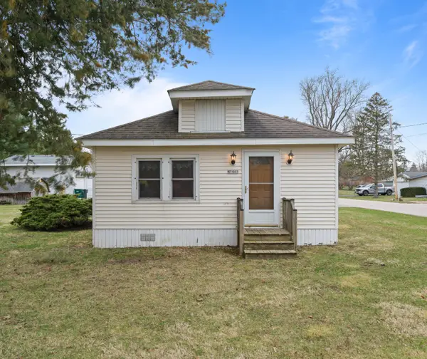 N1461 Jasmine Dr, Bloomfield, WI 53128