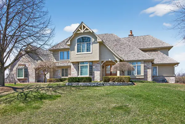 14095 N Pine Bluff Rd, Mequon, WI 53097