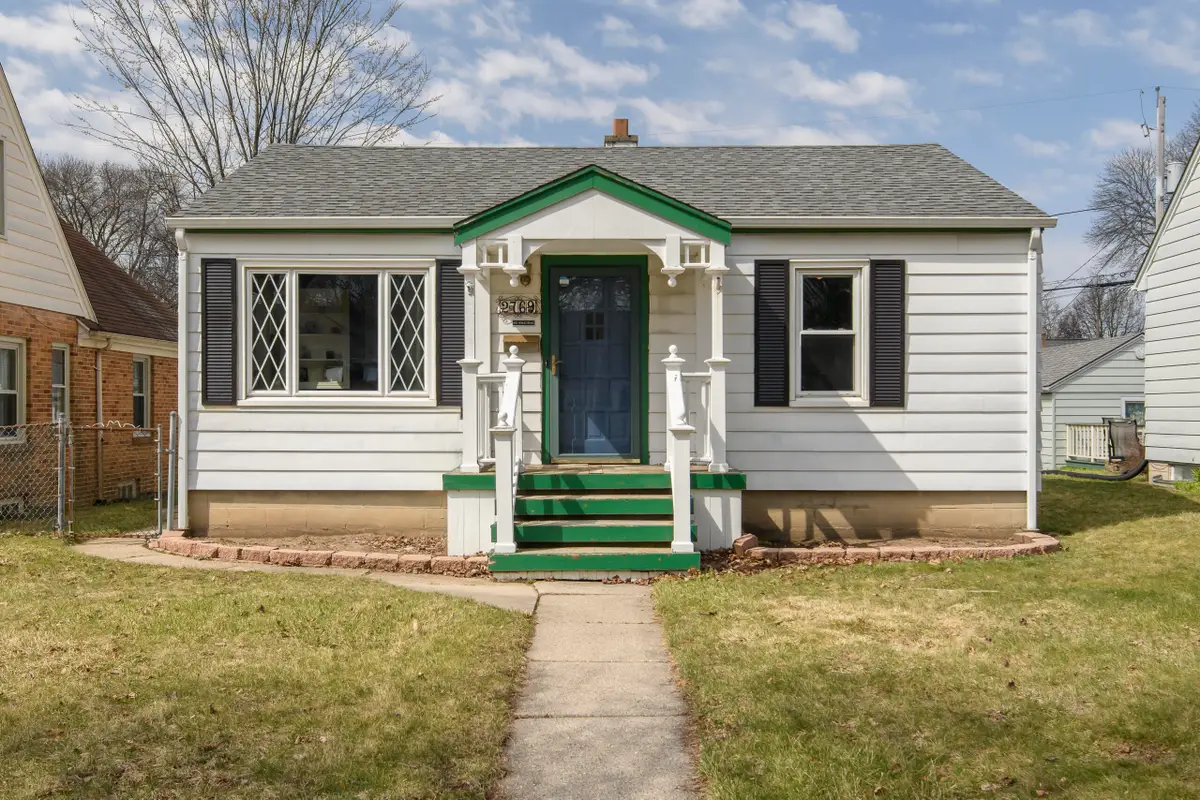 2769 N 87th St, Milwaukee, WI 53222 - #1