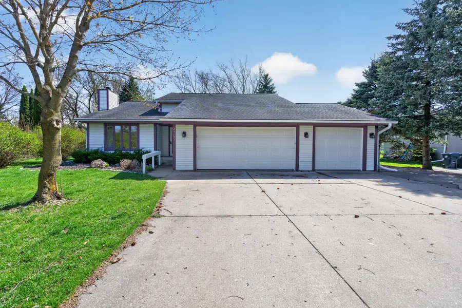 N61W23893 Sumac Ln, Sussex, WI 53089 - #2