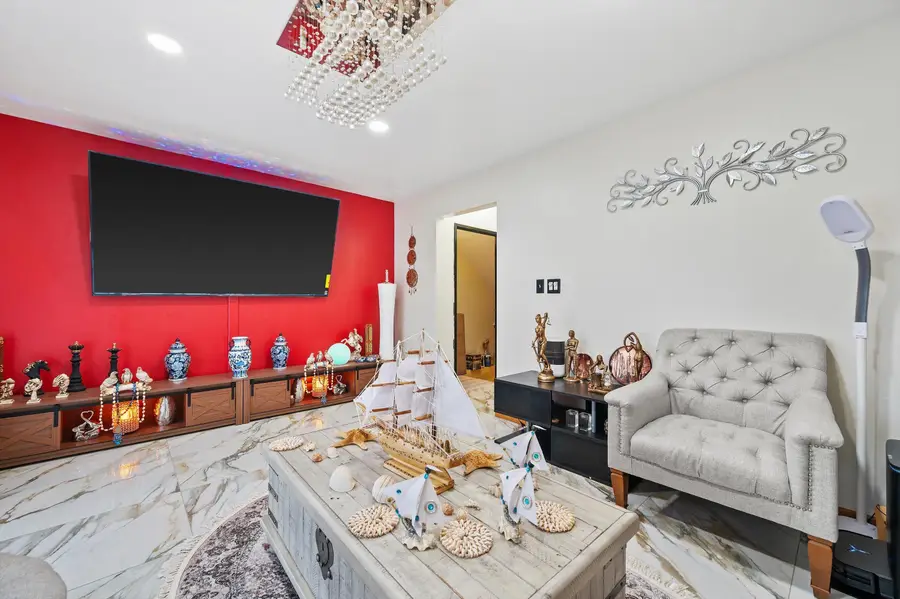 5225 S 13th St, Milwaukee, WI 53221 - #2