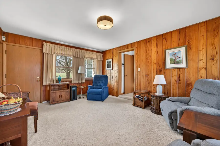 19030 Brookdale Dr, Brookfield, WI 53045 - #2