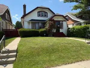 2915 N 38th St, Milwaukee, WI 53210 - #2