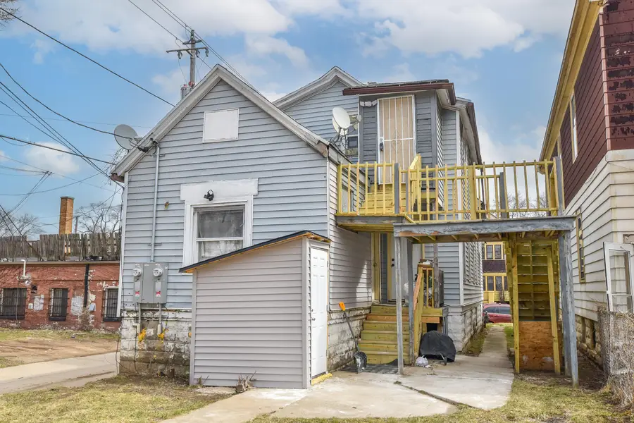 2661 N 35th St, Milwaukee, WI 53210 - #3