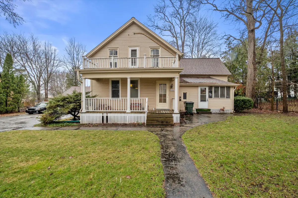 10806 W Freistadt Rd, Mequon, WI 53097 - #1